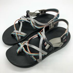 CHACO - WOMENS SANDALS SIZE 9 - VERY GENTLY USED